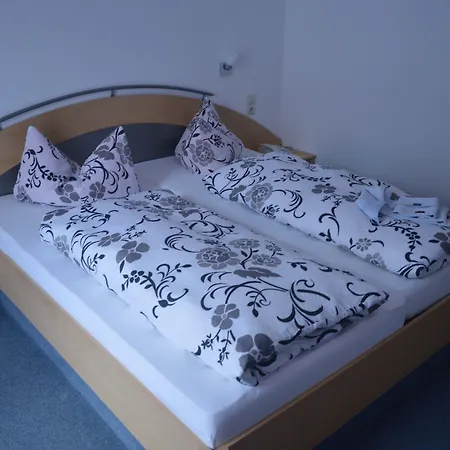 Garni Adler Post 바이에르스브론