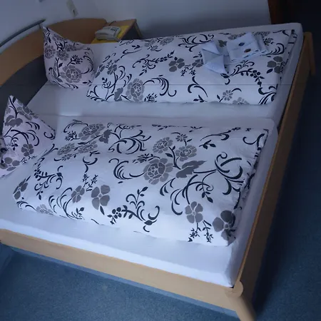 호텔 Garni Adler Post 3*