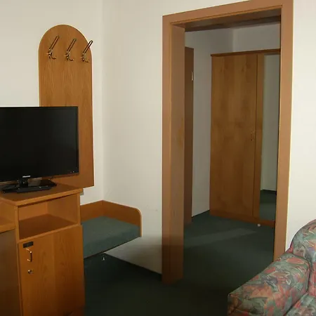 Hotel Garni Adler Post 3*